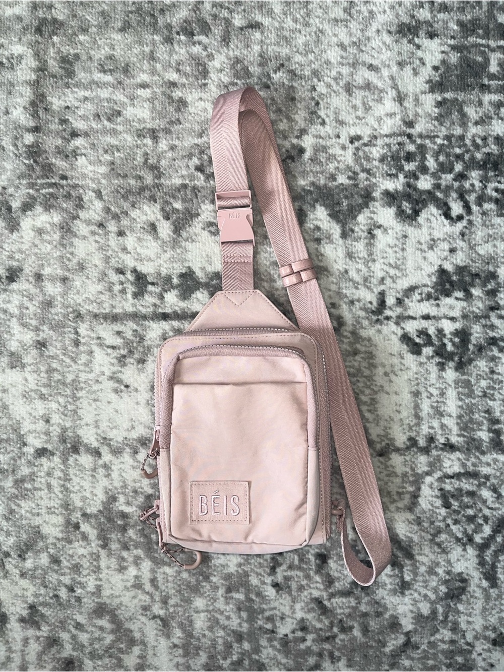 Beis The Sport Sling